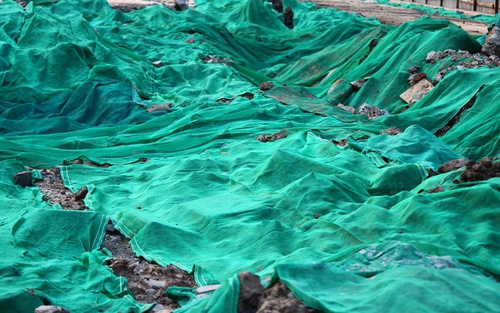 'Shifting Grounds: I Tremor (1)', 2011