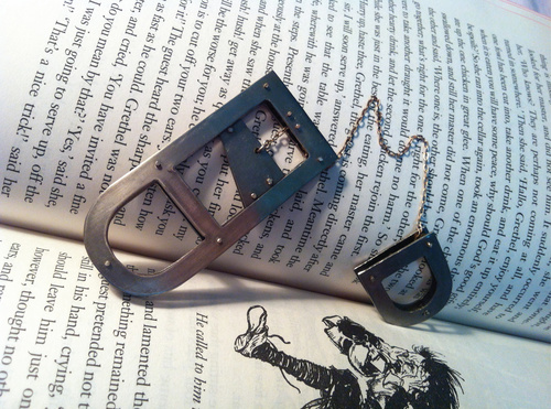 'Le Guillotine' Ring