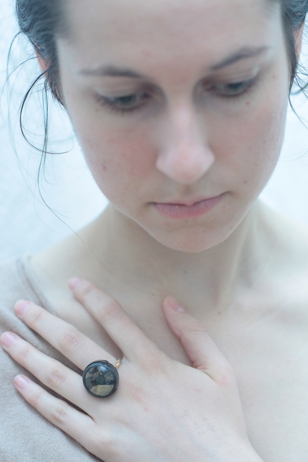 'Dust' Ring