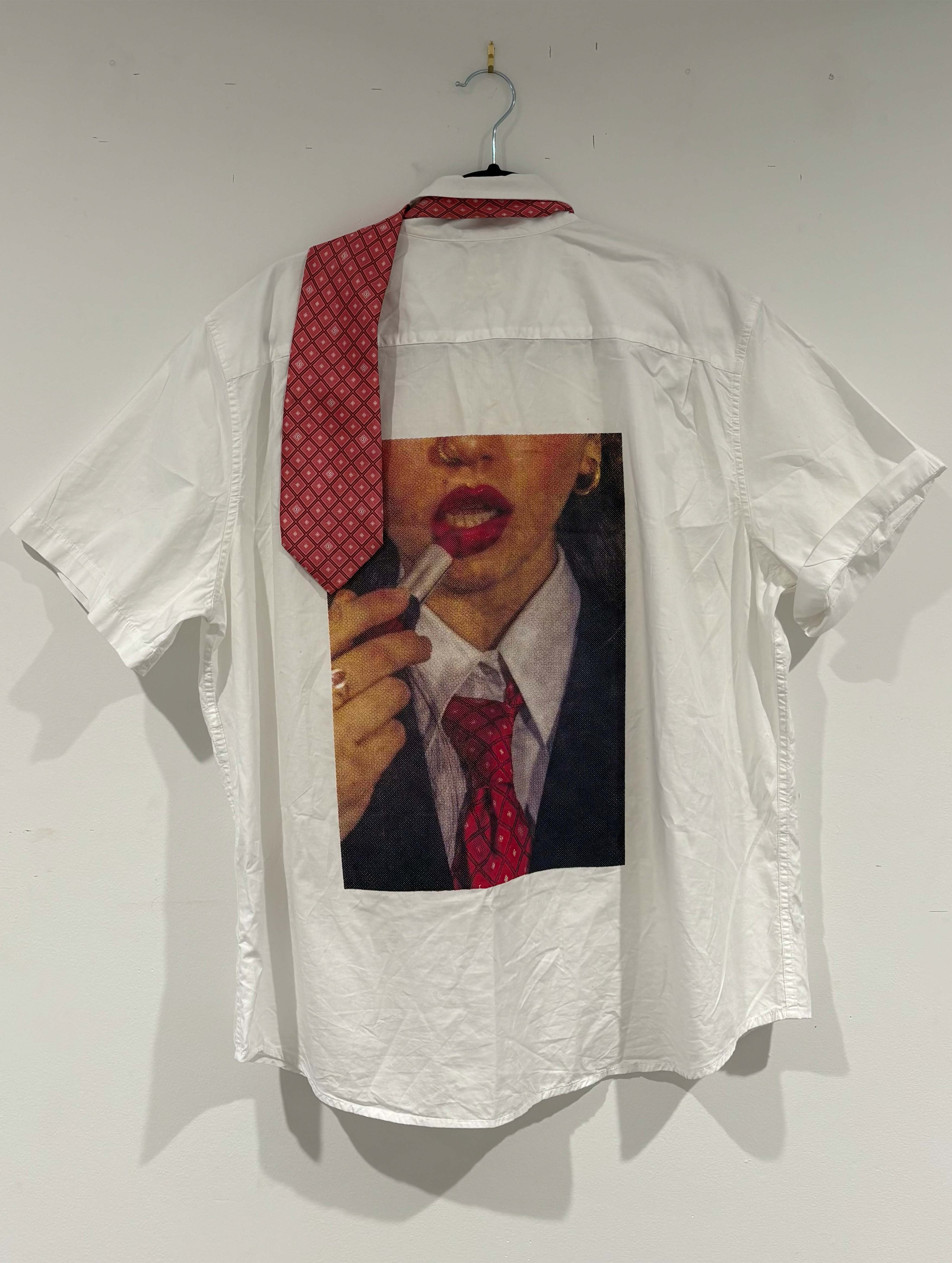 'Hot Lips', 2025. CMYK screen print on shirt